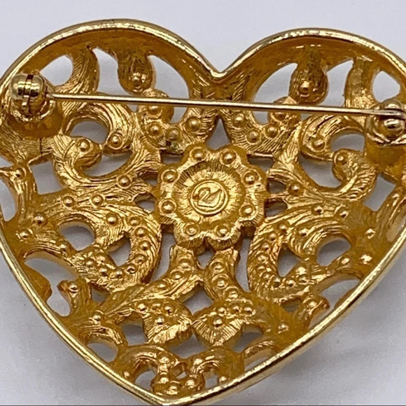 Swarovski Crystal Gold Filigree Brooch Pin - Picture 5 of 5